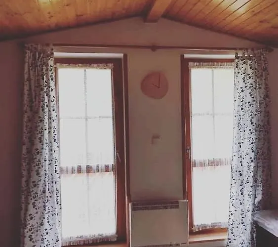 Baracka Lodge *